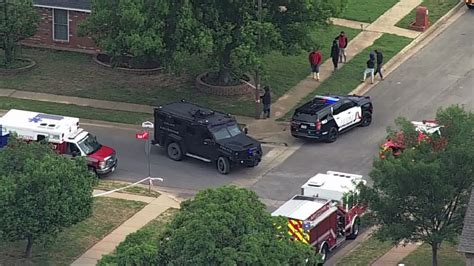 Austin police said the SWAT team was called to the 2200 block of Perry Ave. AUSTIN, Texas - The Austin Police Department (APD) said a SWAT standoff in South Austin ended peacefully on Friday ...